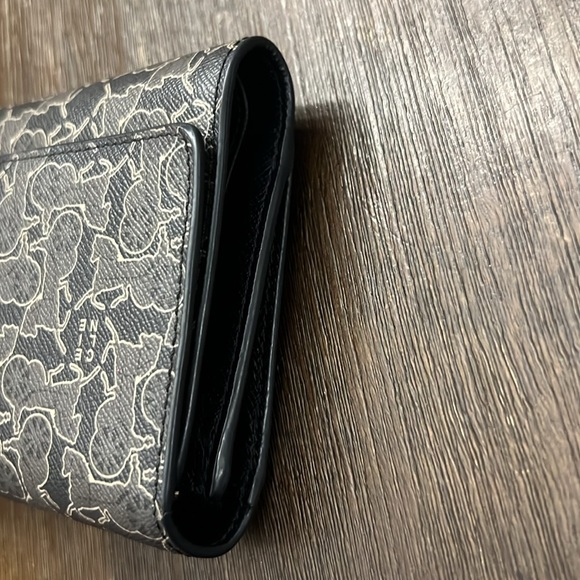 EUC CELINE WALLET BROWN & BLACK W/ HORSE & CARRIAGE - Picture 4 of 13